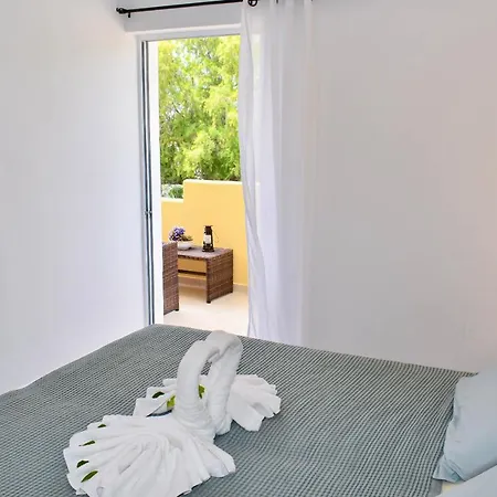 Lambisea 2 Bedroom